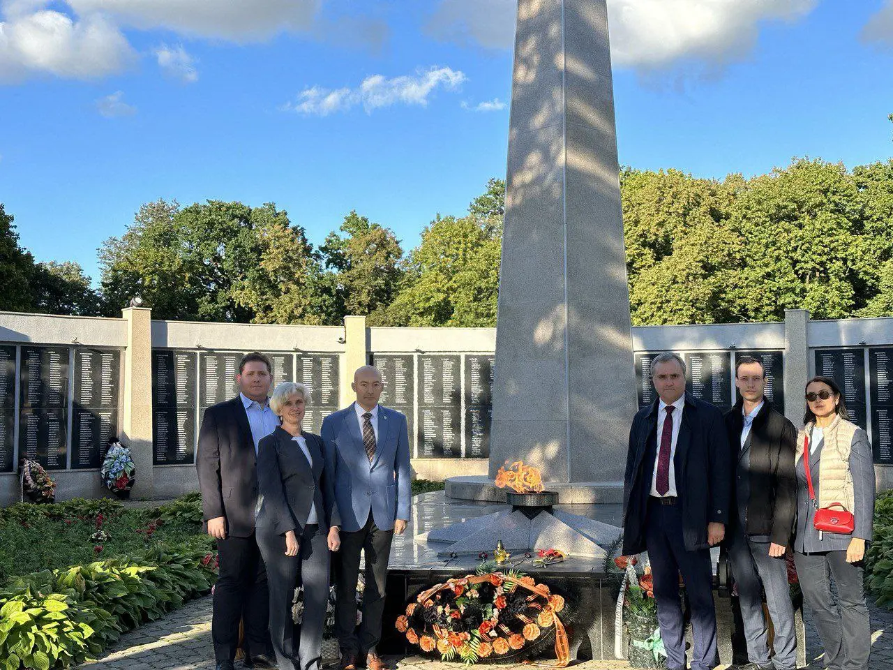 Сотрудники МПГУ почтили память участников Великой Отечественной войны в Калининградской области